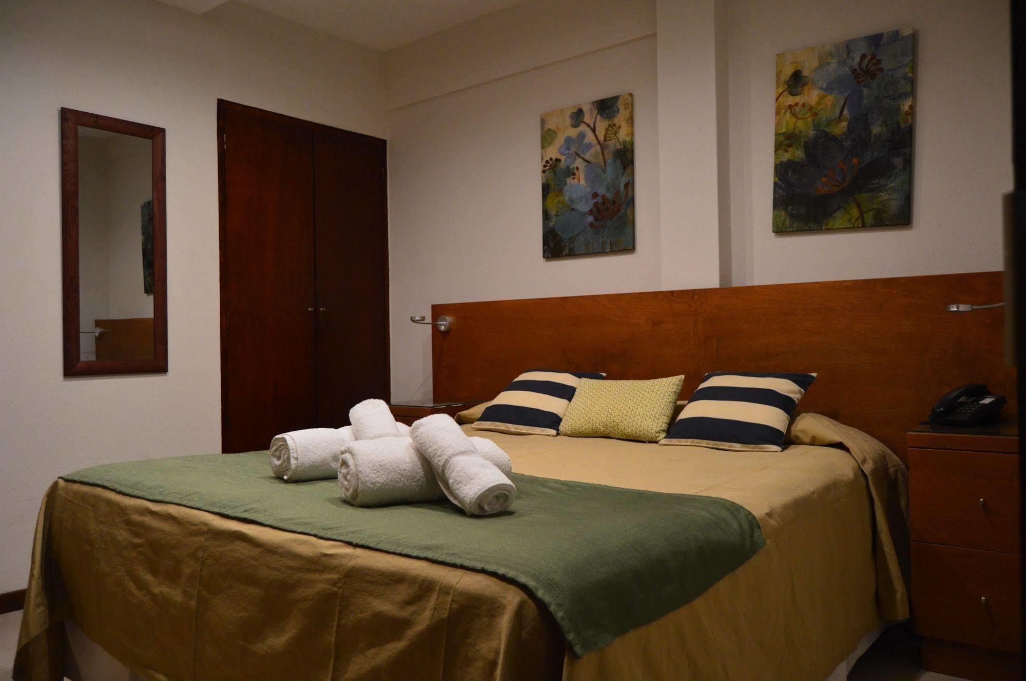 Hotel Puerta del Sol Pinamar Exterior foto